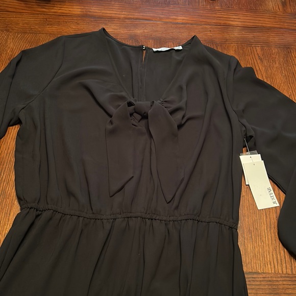 Black Jumpsuit with black tie size 2x - Picture 2 of 14